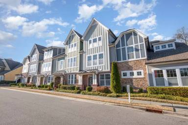 Main picture of 708 Fallon Grove Way