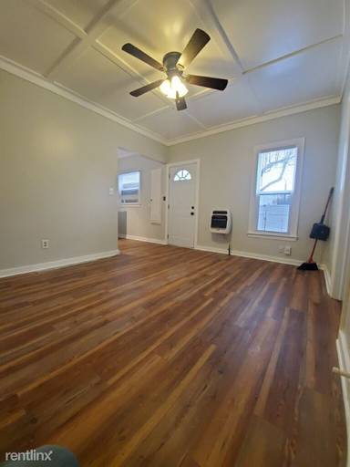 Main picture of 221 S Knoblock St
