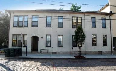 Main picture of 5 E Lincoln St