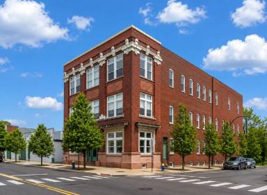 Main picture of 3301 Park Ave