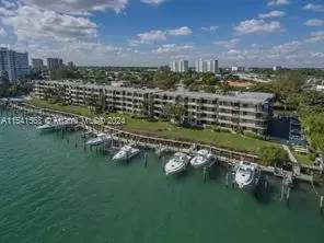 Main picture of Mariners Bay Condo