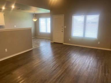 Main picture of 8701 12th St