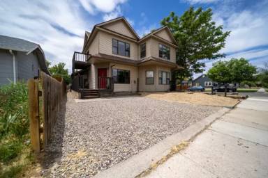 Main picture of 1301 Rood Ave