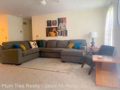 Main picture of 242 Overbrook Dr