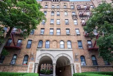 Main picture of 8344 Lefferts Blvd
