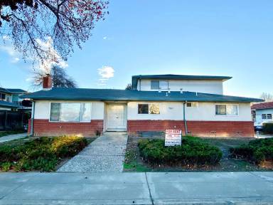 Main picture of 564 S Fair Oaks Ave