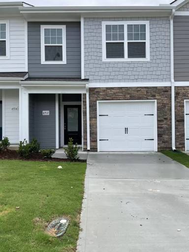 Main picture of 6916 Eddy Point Ln