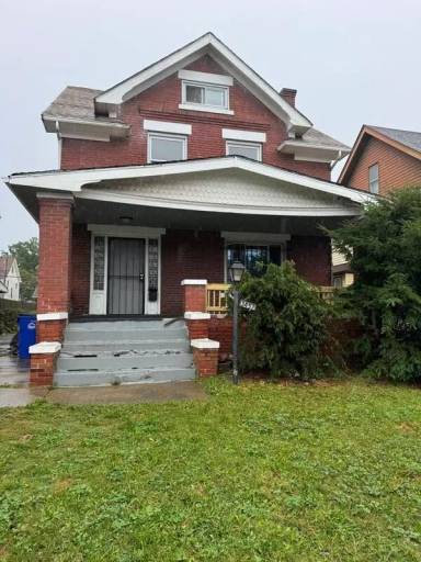 Main picture of 3457 E 103rd St
