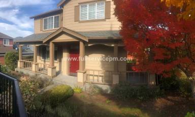Main picture of 2494 NE Keystone Ct