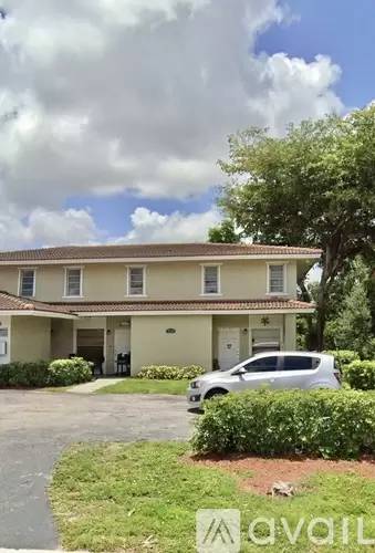 Main picture of 3760 Riverside Dr