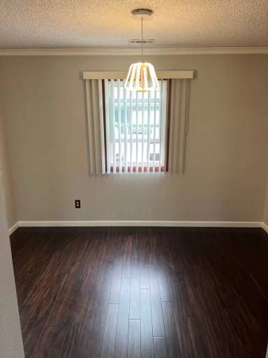 Main picture of 1115 Flammang Dr