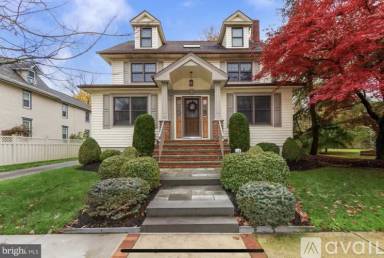 Main picture of 112 W Central Ave