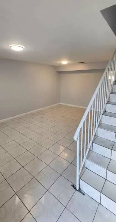 Main picture of 460 NE 18th Ave