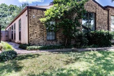 Main picture of 6236 Winton St