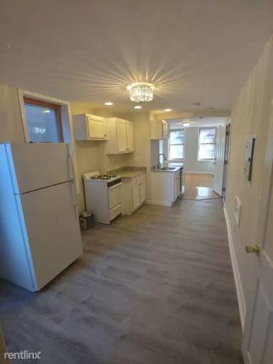 Main picture of 70 Joy St