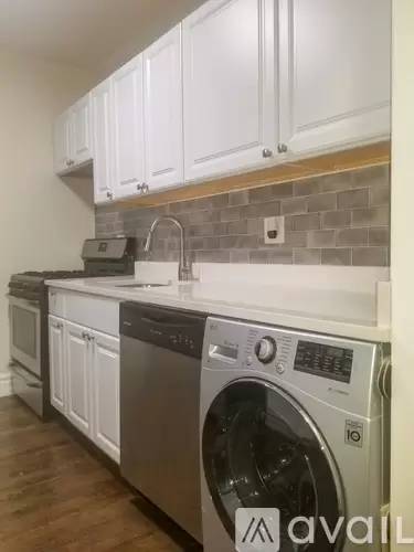 Main picture of 2131 W Giddings St