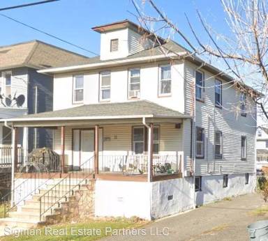 Main picture of 1504 Summerfield Ave