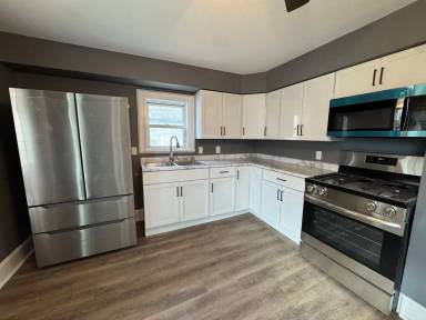 Main picture of 411 N Aldrich St