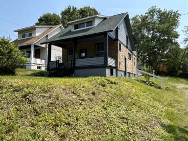 Main picture of 144 Woodland Dr