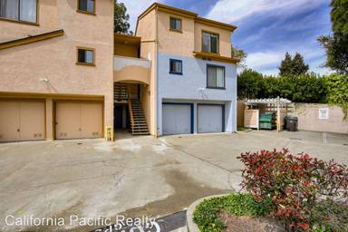 Main picture of 945 Fletcher Ln