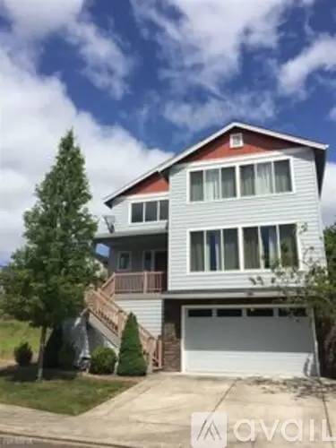 Main picture of 667 N U St