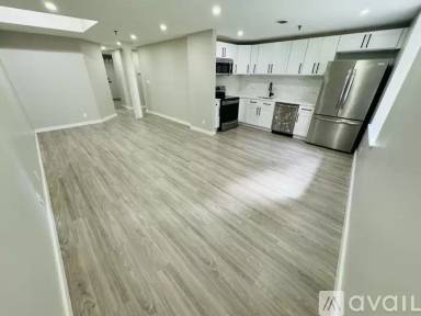 Main picture of 201 Park Ave