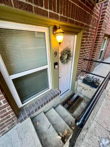 Main picture of 1010 N Downing St