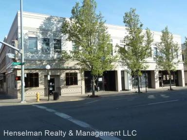 Main picture of 107 E Main St