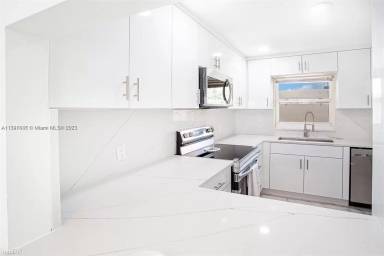 Main picture of 9441 Live Oak Pl