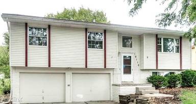 Main picture of 16110 Hickory St