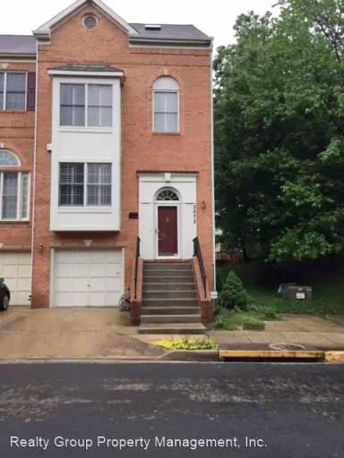 Main picture of 2072 Westchester Dr