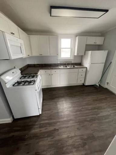 Main picture of 1200 58th St