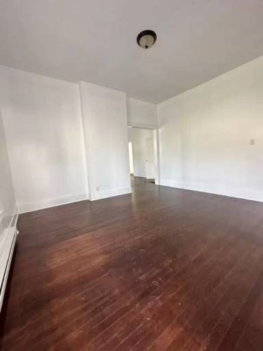 Main picture of 250 Division St