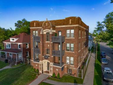 Main picture of 1887 W Grand Blvd