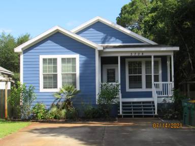 Main picture of 3708 First St