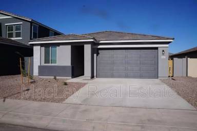 Main picture of 6123 S Oxley