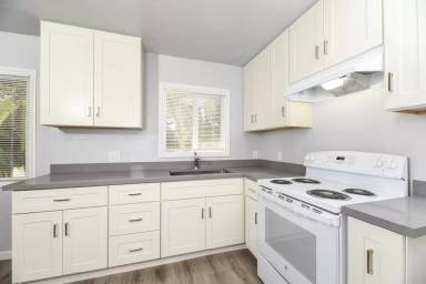 Main picture of 1593 E St