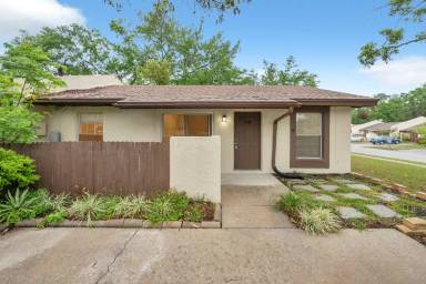 Main picture of 7720 Gulf Ct