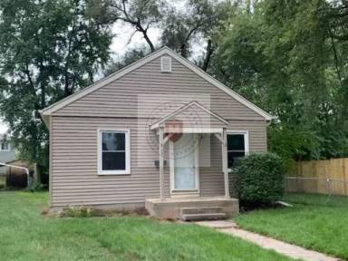 Main picture of 219 E South St