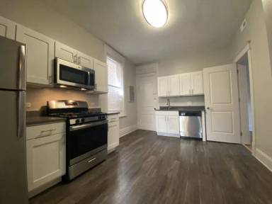 Main picture of 1824 N Paulina