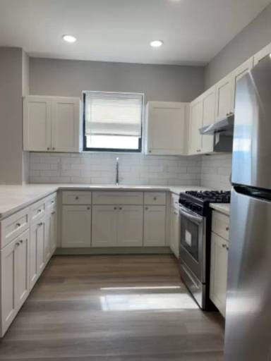 Main picture of 449 E 18th St