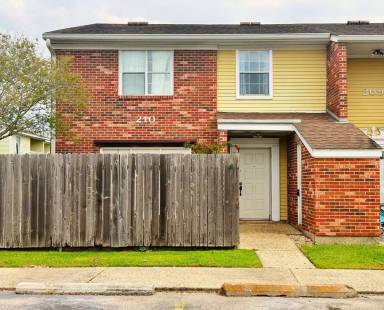 Main picture of 101 Wilbourn Blvd