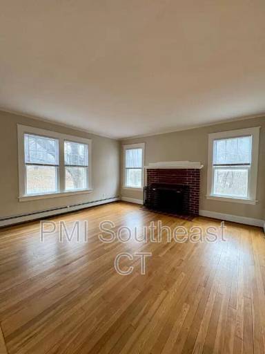 Main picture of 640 Williams St