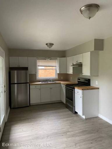 Main picture of 2477 Wanda Ct