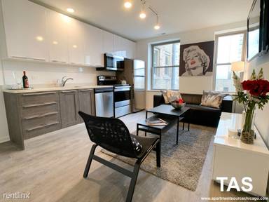 Main picture of 940 Winona
