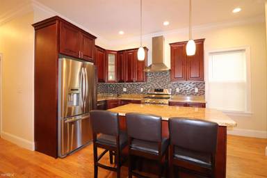 Main picture of 926 Dorchester Ave