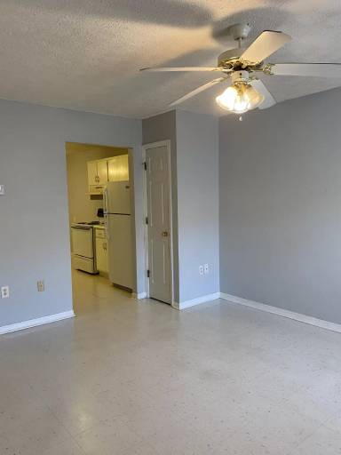 Main picture of 5911 Hilltop Ave