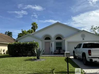 Main picture of 6326 Leslie St