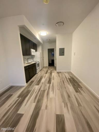 Main picture of 627 Faile St