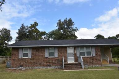 Main picture of 677 Outlaw Rd